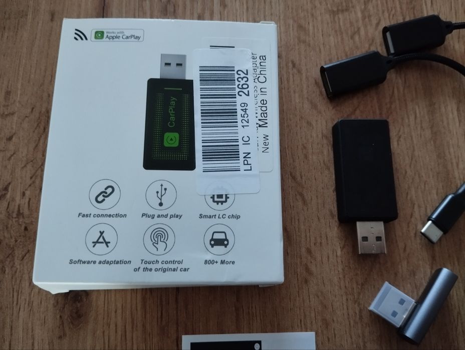 Bezprzewodowy adapter Apple CarPlay