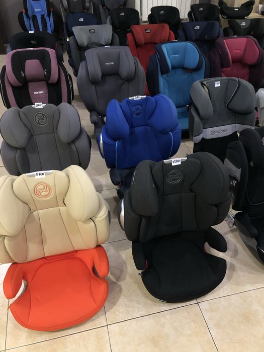 Автокрісла Шоурум Britax Römer Cybex Recaro Maxi Cosi бустер
