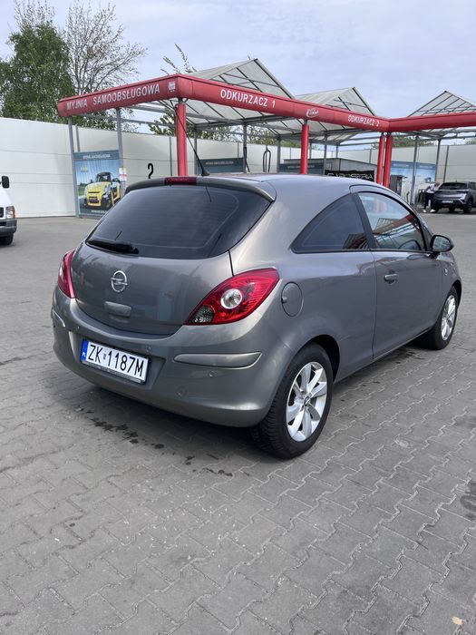 Opel  Corsa 1.4 2014