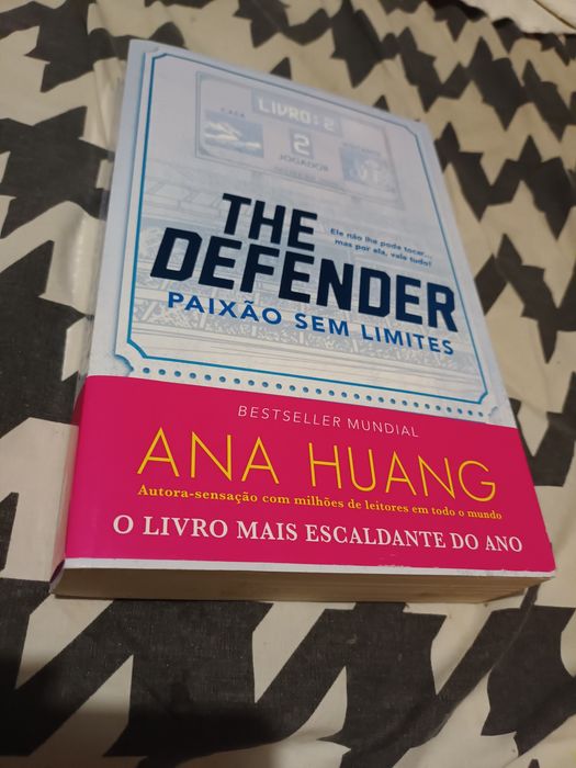 Livro de romance da ana Huang the defender paixao sem limites