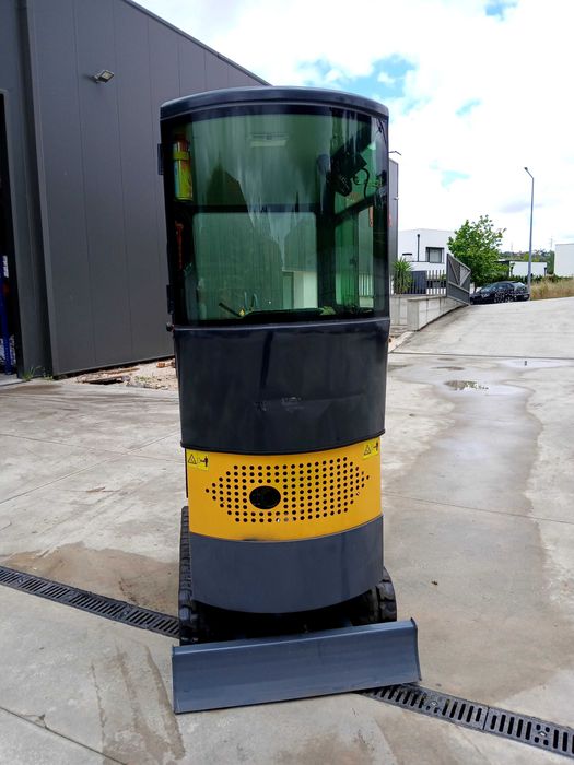 Mini Giratória Star Vox SV-ME12 · Ano 2025