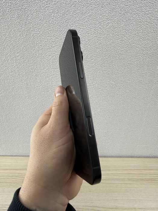 №3042		iPhone 16 Pro Max 256GB eSIM Black Titanium (MYW33)