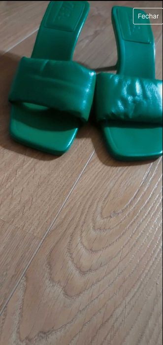 Sandálias Zara confortaveis