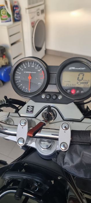 Suzuki Bandit 656
