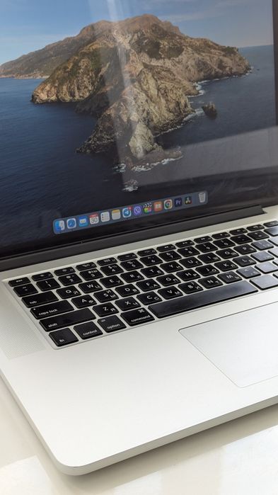 MacBook Pro 15 2015 - 16Gb ОЗУ, 512 Gb вбудованої пам'яті

- в хорошом