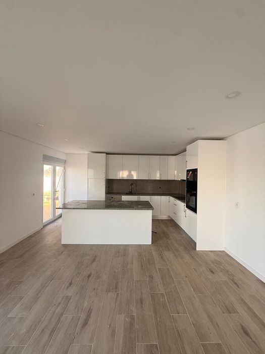 Moradia T4 à venda em Fernão Ferro, Seixal — foto 4