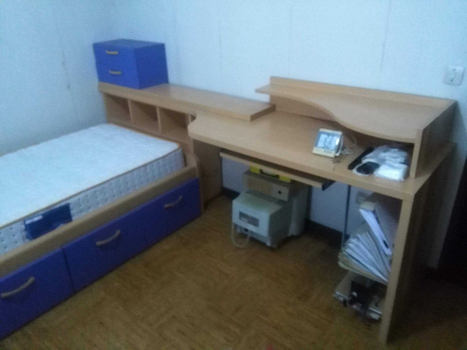Mobilia de quarto de criança / adolescente completa