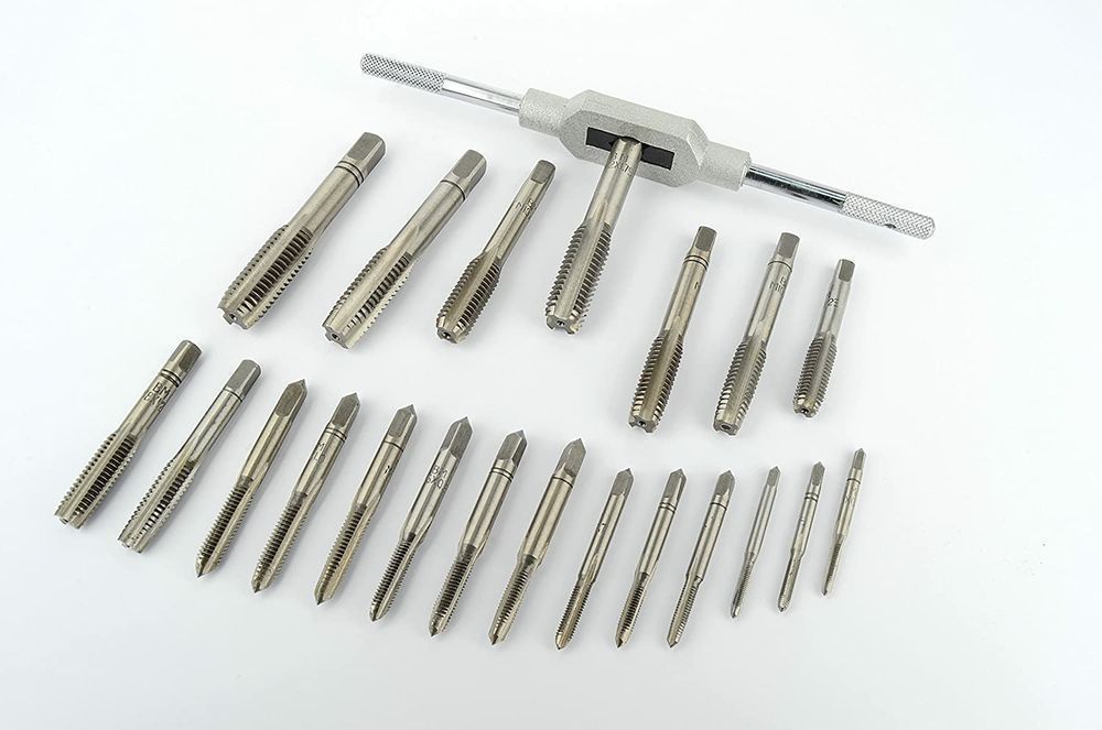 Набор инструментов метчиков и плашек Mannesmann 32 Ед. Германия