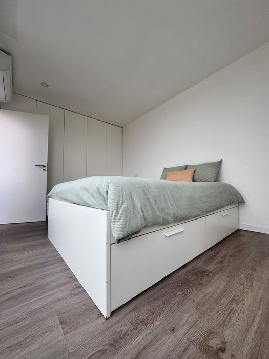 Cama Brimnes Ikea