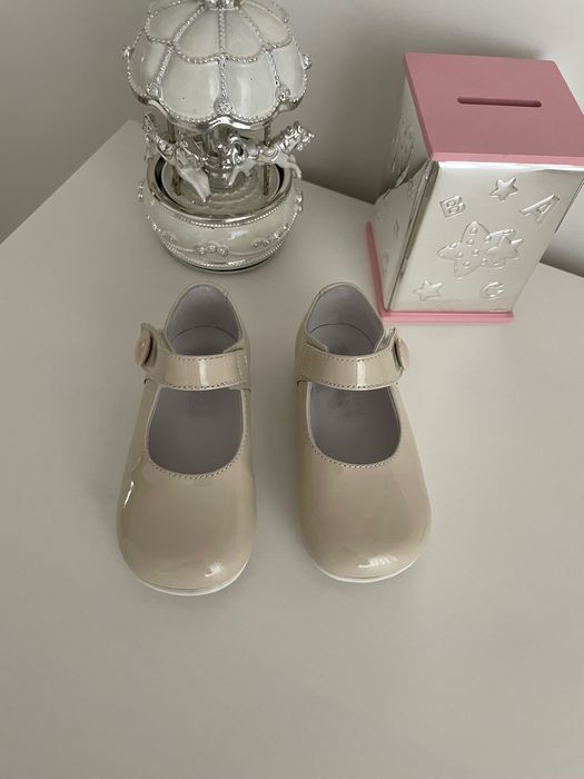 Sapatos de menina
