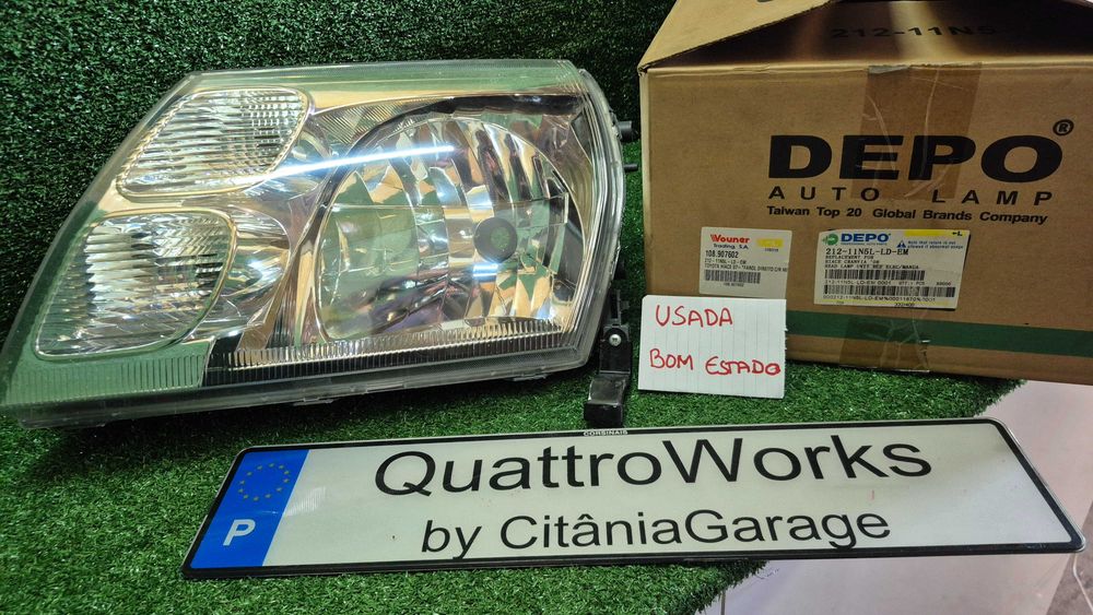 »TOYOTA Hiace Minibus (H100,H200) 08.95-12.12 - Ótica/Farol frente esquerda usada em bom estado DEPO 212-11N5L-LD-EM