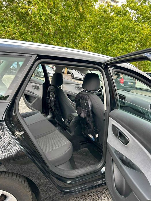 SEAT Leon ST — fotografia 6