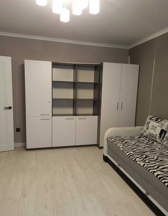 1к квартира в новобудові, перше поселення