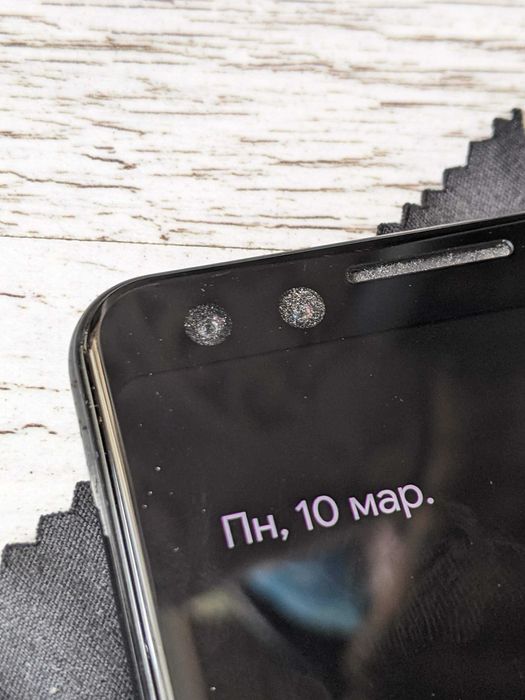 Телефон Pixel 3 64Гб безлімітне облачне сховище для фото та відео
