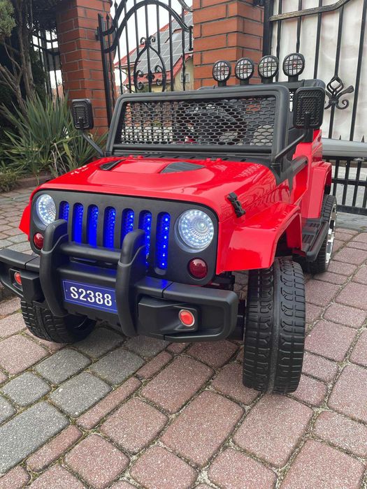 Samochód na akumulator DUŻY JEEP Auto dla dzieci 4x4 PILOT EVA