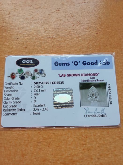 Diamante Certificado CVD em Forma de Pera  2 Quilates