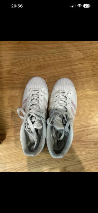 Adidas superstar