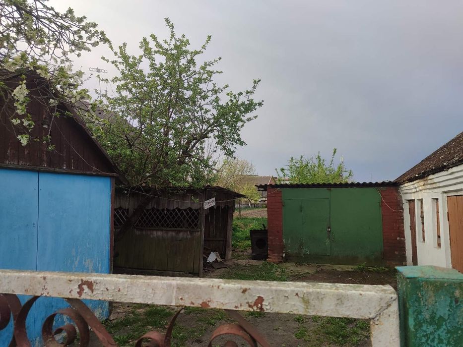 Продається цегляний будинок.М.Чуднів вул.Калинова 21..Центр Міста.