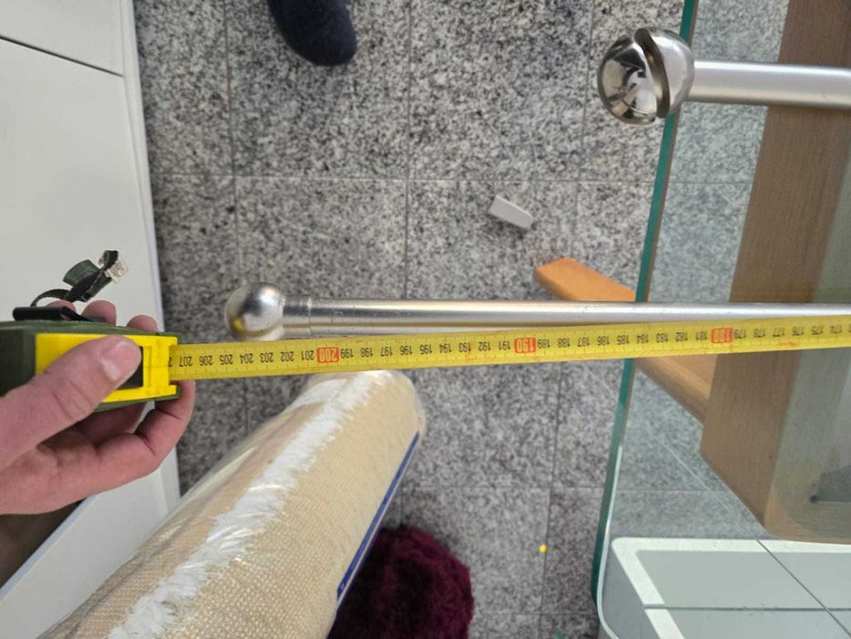 1 par de cortinas cinza de argolas