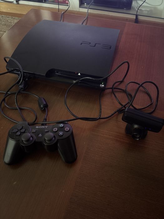 Playstation 3 slim 300 GB com comando e câmera + 10 jogos