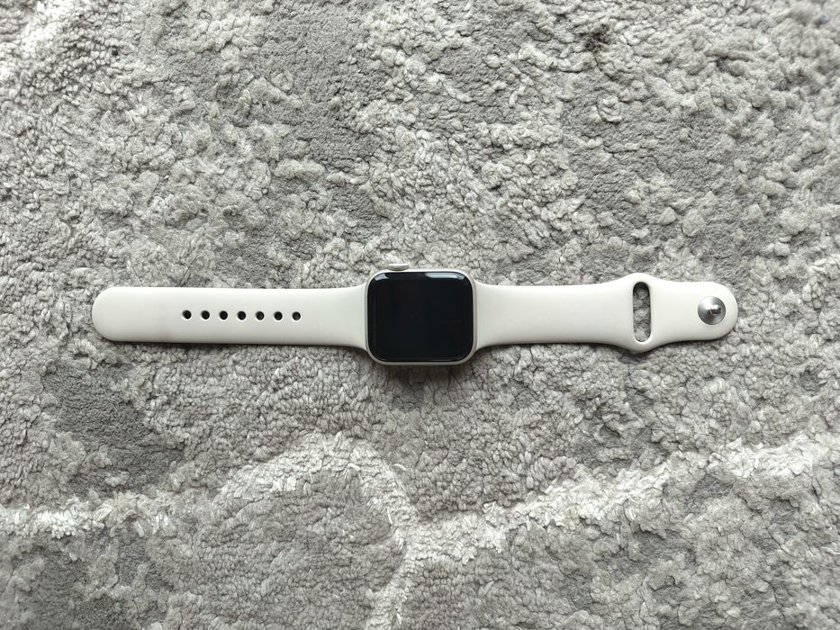Apple Watch SE 2 GPS 40mm Starlight c/ Caixa – Gen 2
