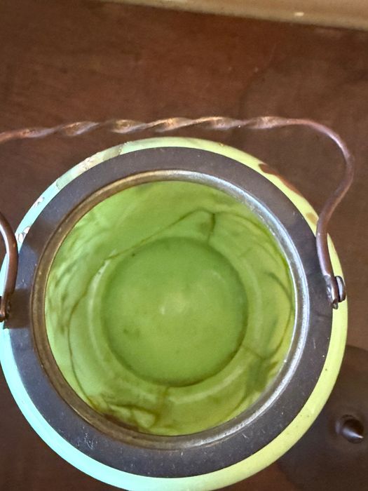 Biscoiteira antiga em vidro verde pintado à mão – c. 1890/1910