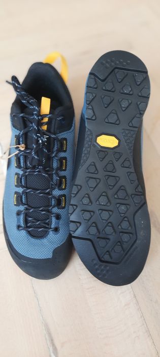 Buty podejsciowe Simond Edge rozm. 42. Podejscuówki. Nowe