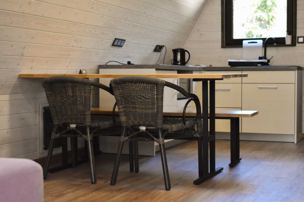 Domki w górach Bieszczady wakacje noclegi widok rzeka wędkowanie