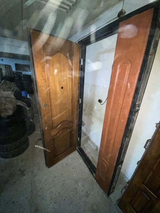 Двері нові вхідні Протиударні металеві дверка Броньовані двери