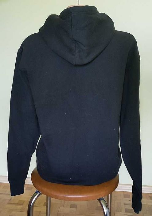 Efektowna czarna bluza z kapturem - M - Famona