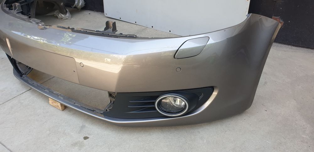 Бампер передний VW Golf Plus 2009-13 г.в