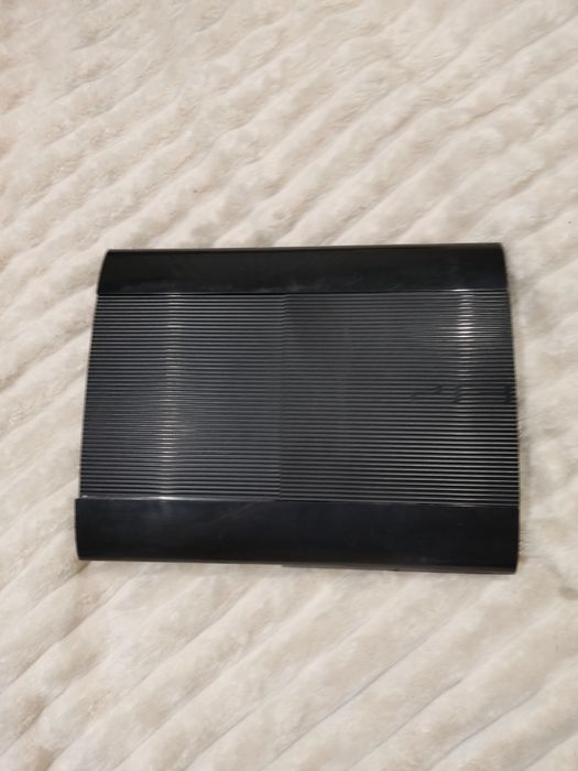 PS3 super slim 500gb. 2джойстика з іграми прош.Hen