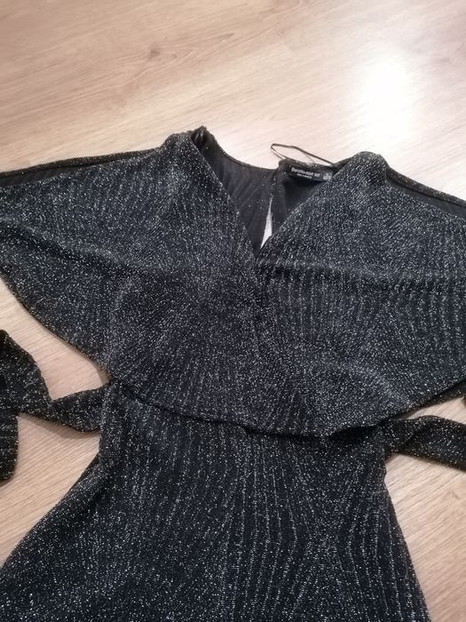 Vestido preto com brilhantes