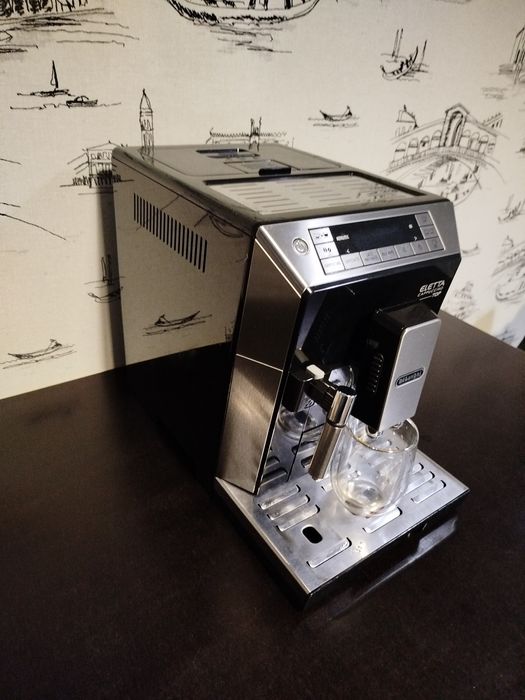 Кавомашина DeLonghi Eletta Cappuccino Top