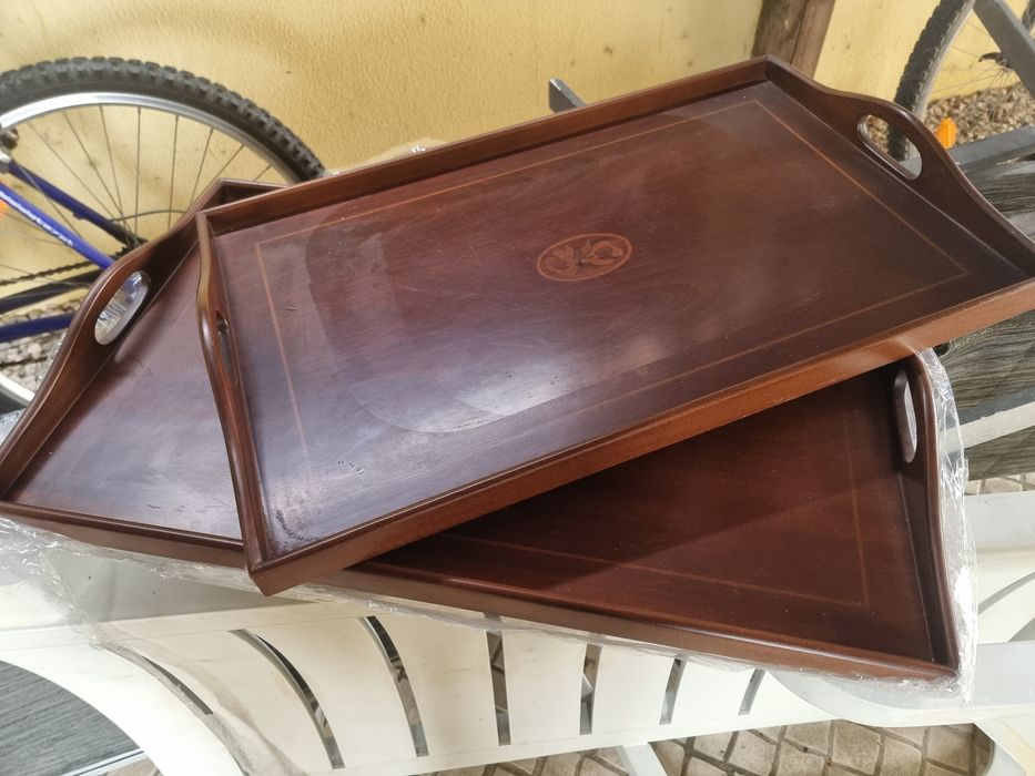Conjunto de 2 tabuleiros em madeira,sólida