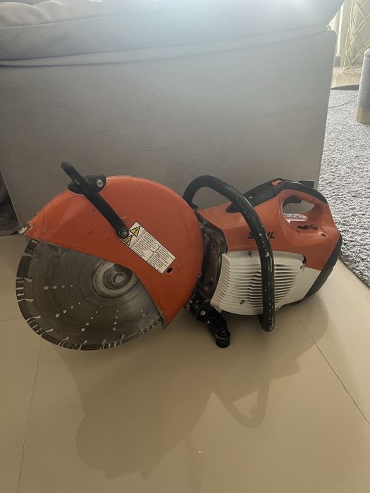 Máquina de corte  stihl ts 720