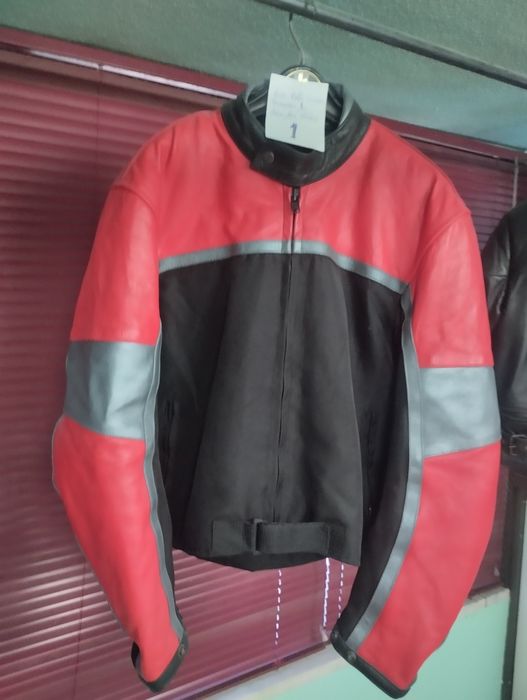 Cabedal e IMPERMEÁVEIS - Casacos e Calças -- MOTAS .