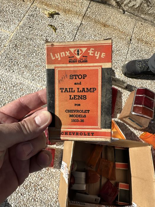 Farolins e Vidros de Carros Antigos