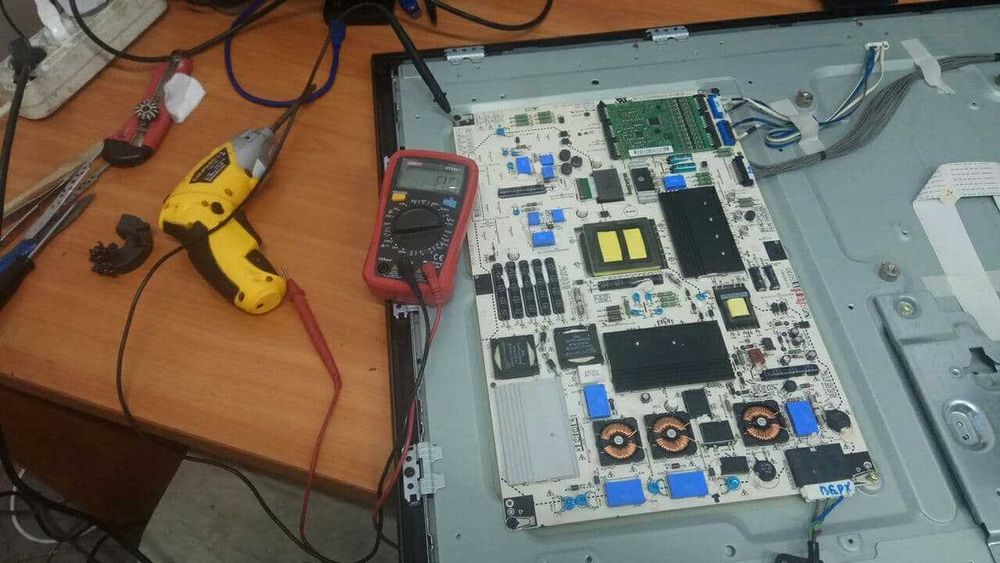 РЕМОНТ телевизоров, зарядных станций, инвертора Одесса пос Котовского