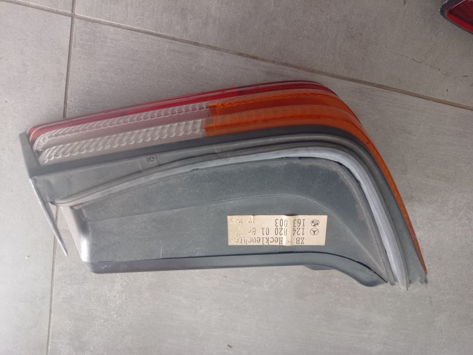 Farolins Traseiros Mercedes Benz