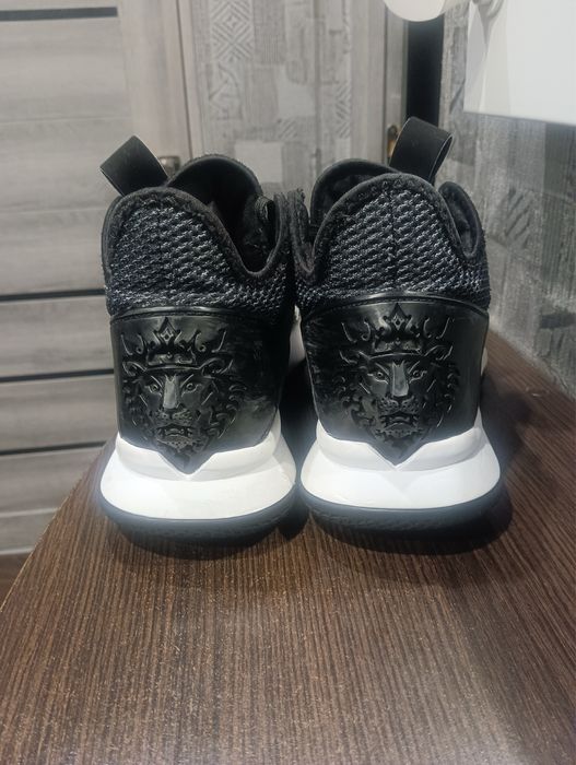 Баскетбольні кросівки Nike Lebron Witness 4, стан гарний