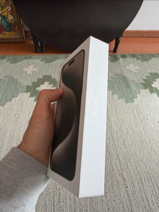 iPhone 15 Pro Max 256GB - NOVO (nunca utilizado)
