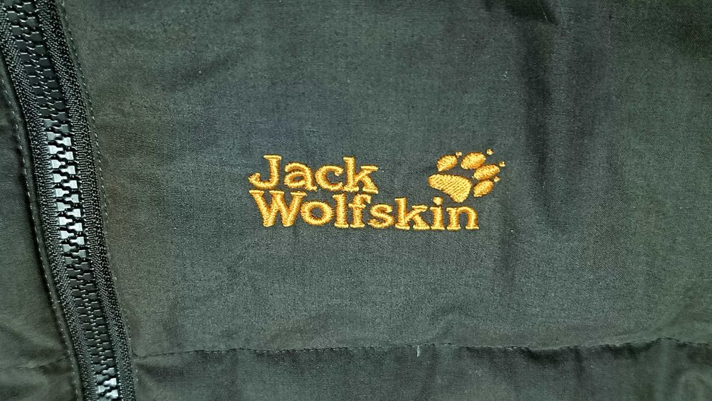 Męska kamizelka puchowa JACK WOLFSKIN r.S stan bardzo dobry