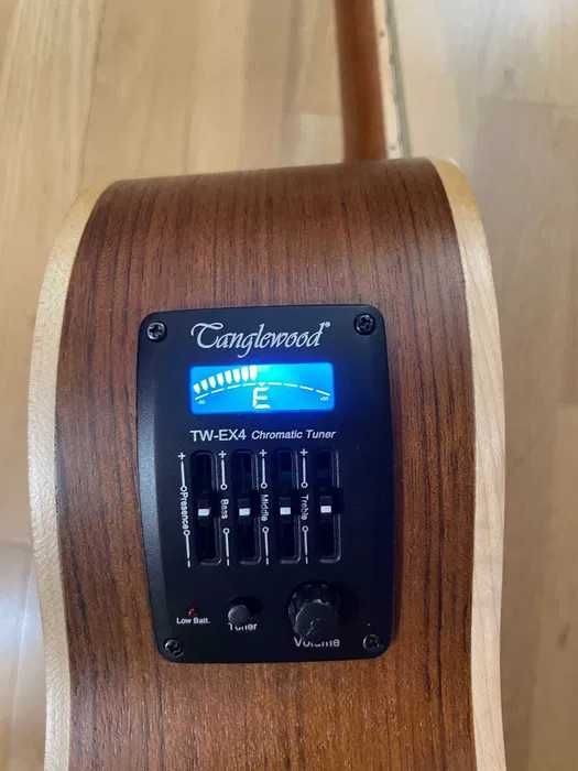 Guitarra acústica-elétrica como nova