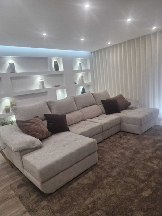 Sofá beje para sala