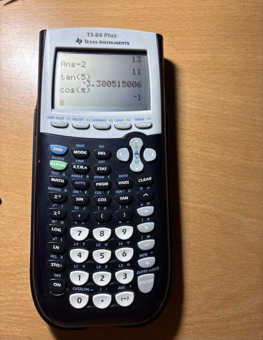 Calculadora Texas Ti-84 Plus