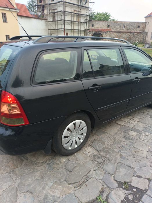 Продаж авто Toyota Corolla