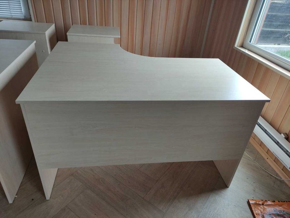 Продам меблі для офісу