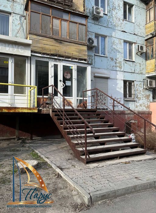 Кам'яногірська 1, площа Профспілок