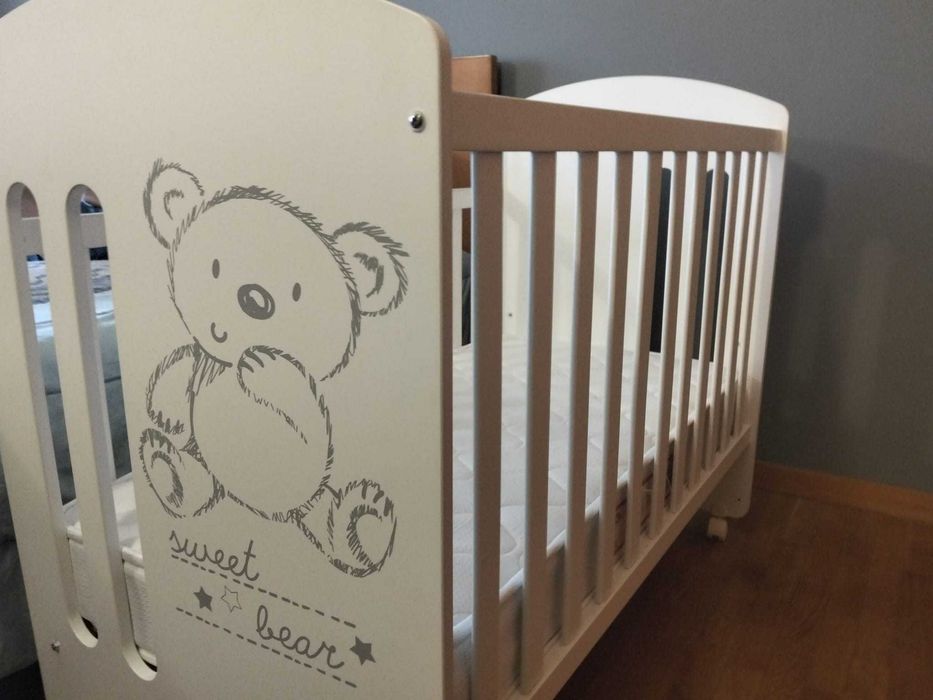 Vendo cama de Bebê usada